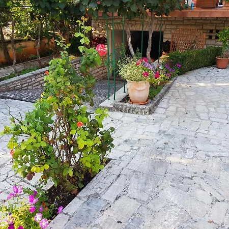 Apartment Casa Nada *